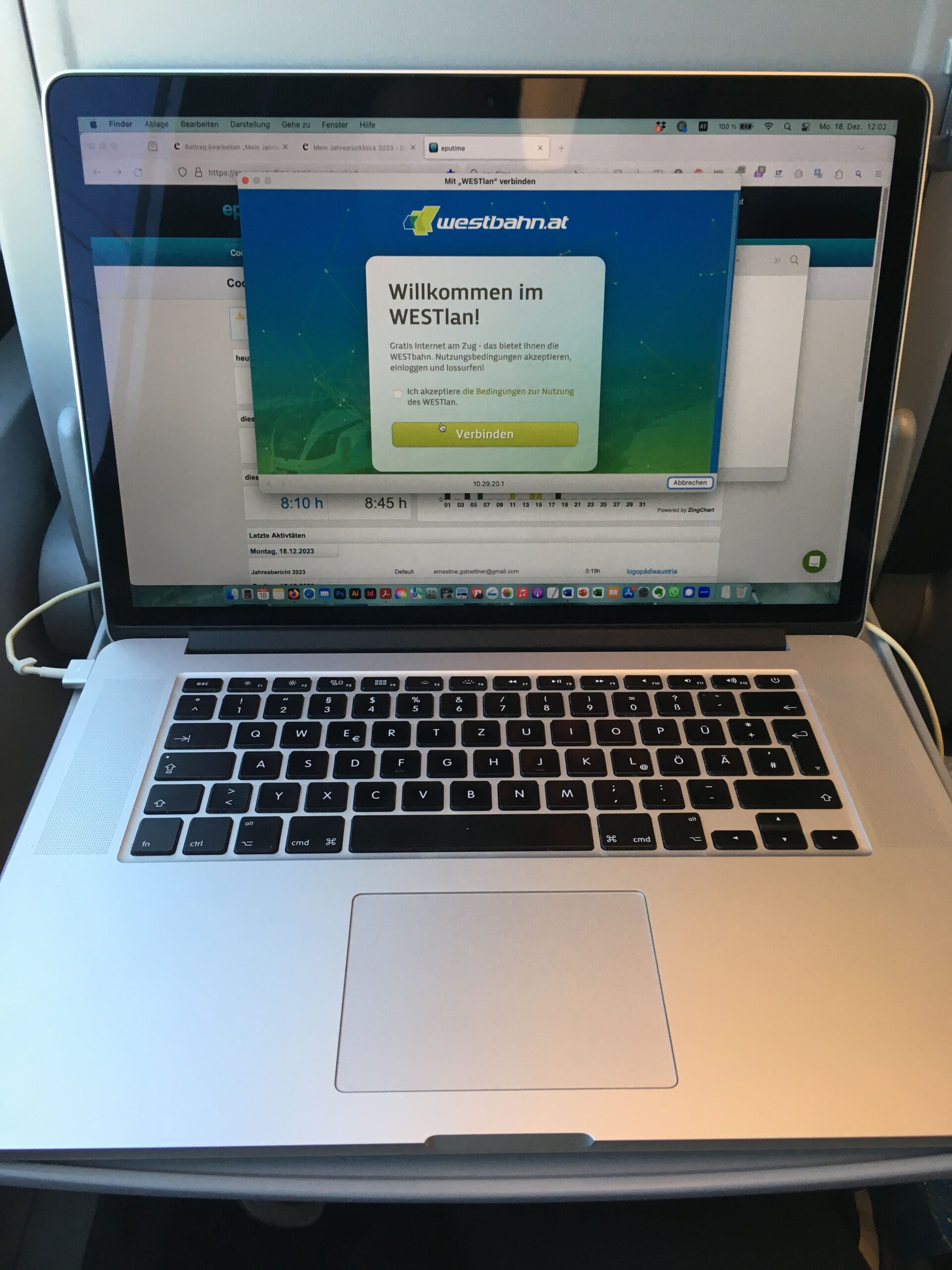 Jahresrückblick 2023: Laptop im Zug